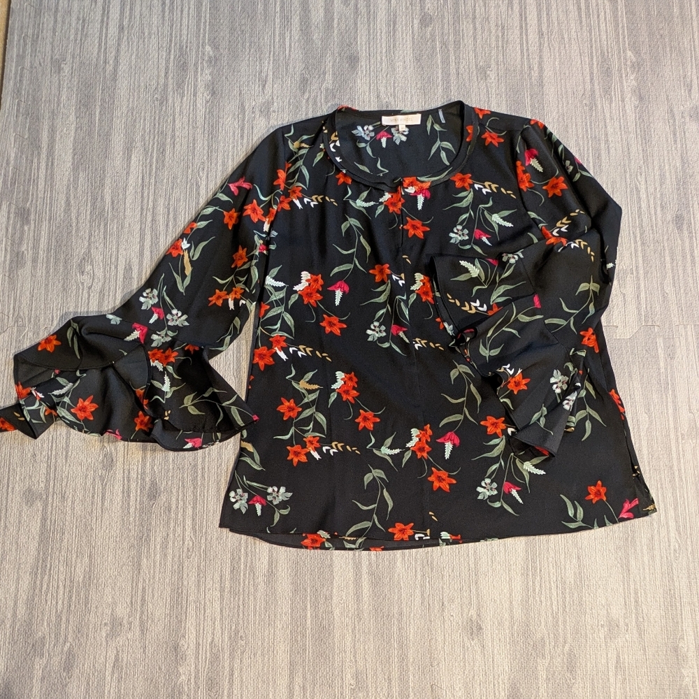Women's Mika Mindel Black w/Flowers Blouse, Bell Sleeves | Size M‎